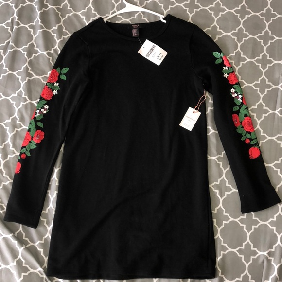 dress - Picture 1 of 2